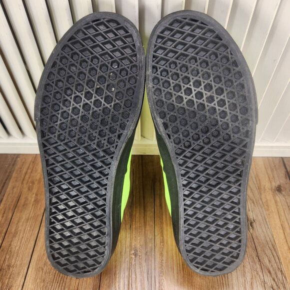 VANS Authentic Womens Size 8 Neon Lime Green Skateboarding Skater Sneakers Shoes - Picture 7 of 9
